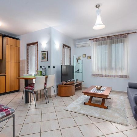 Apartment Roberto Punta Poreč Exterior foto